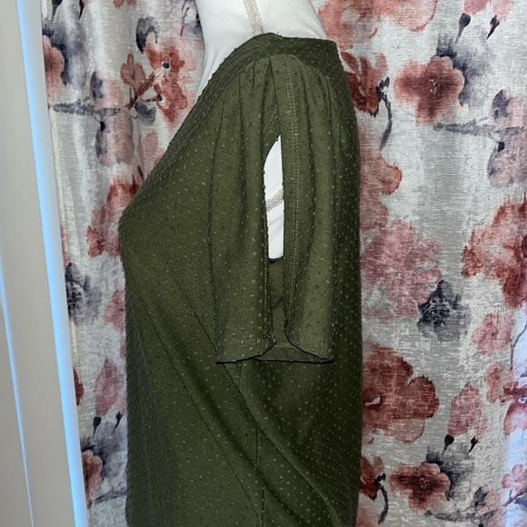 Trixxi Forest Green Cut Short Sleeve Blouse - Picture 4 of 7